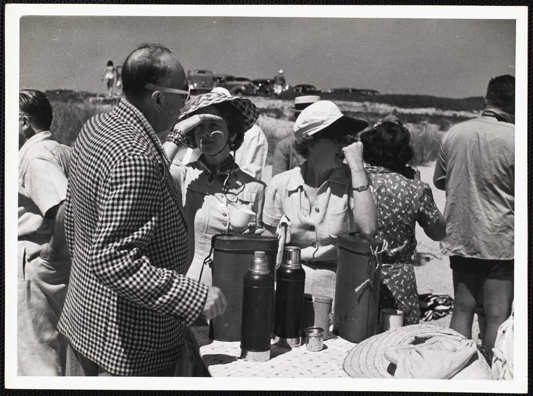 Siasconset clam bake Floyd Waggama, Mrs Enid Snow + Mrs Urni Mann