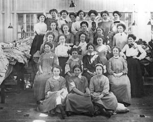A group of women who work together in the Ayer Mill mending room, Lawrence, Mass. 1909