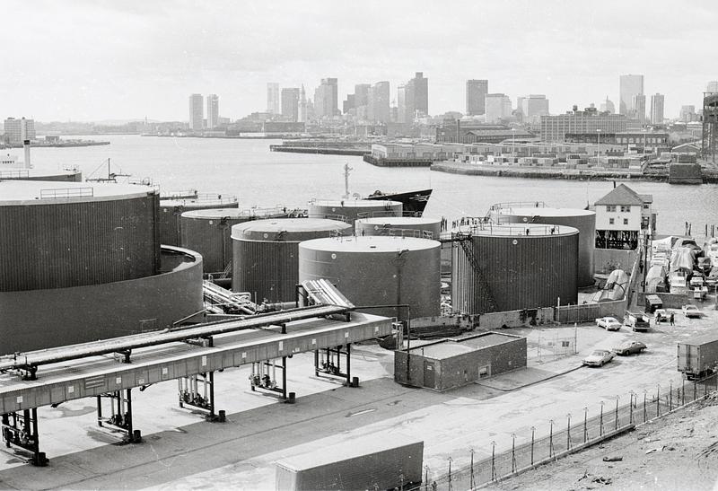 Tank farm, Chelsea