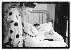 Harry W. Syer magician at Children's Hospital