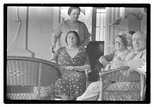 Porto Rico pict. with Memo and Leica