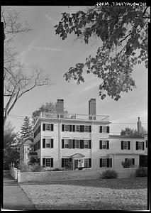 Newburyport, house exterior