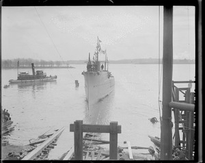 Launching torpedo boat at Fore River Yard in Quincy