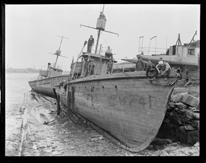 Sub chaser No. 241 in scrapyard