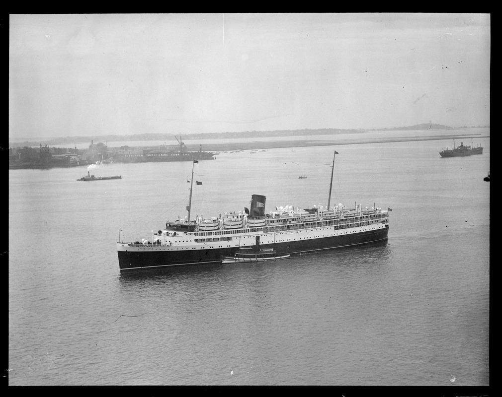 Eastern steamship St. John enters harbor
