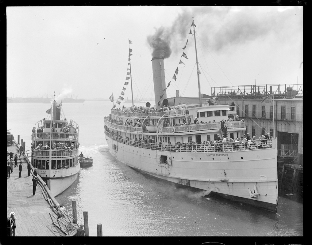 SS Dorothy Bradford at T-wharf