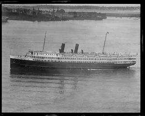 SS North Star steams into Boston Harbor