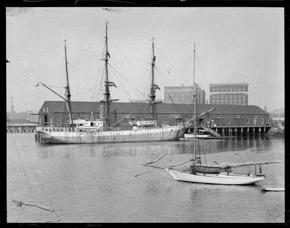 Threemaster, possibly a hermaphrodite brig, possibly Fort Point