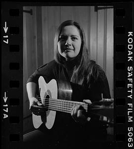 Beverly Stoops, guitarist and folk singer