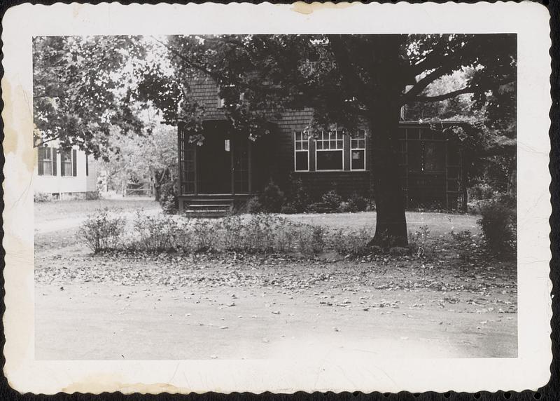 House on west side of Summit Avenue between School Street and Glendale Road