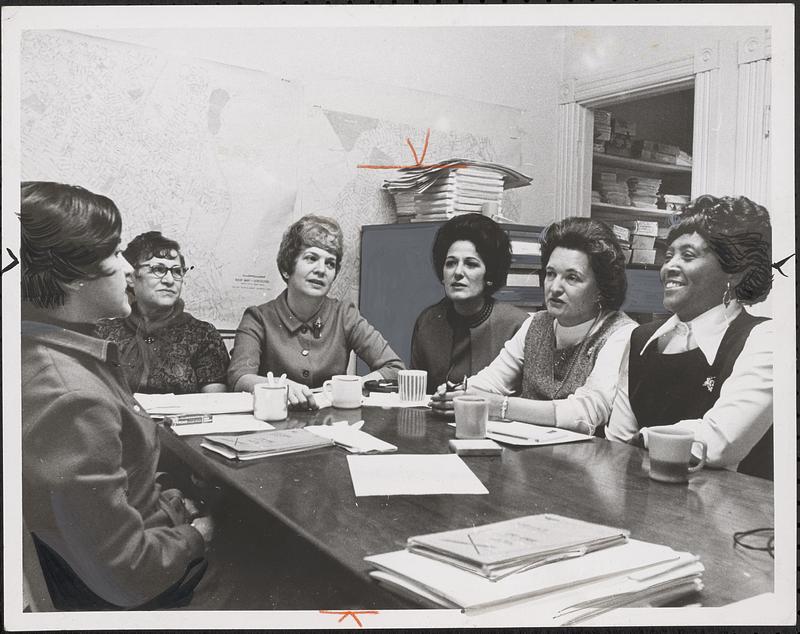 Widow aides