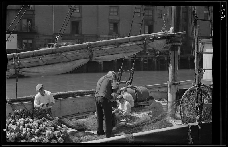 Gloucester fisherman at work