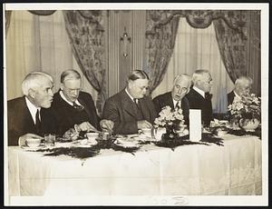 Officials and guests yesterday at the luncheon of the Boston Bar Association - Left to right - Mayor Frederick Mansfield; Edward McClennan, vice president; Dean Roscoe Pound, former Dean of the Harvard Law school; Justice Charles Moorman of Circuit Court of Appeals; and Bentley W. Warren, president