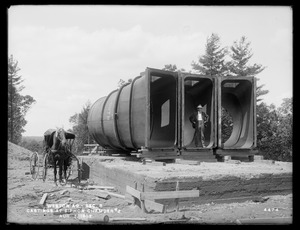 Weston Aqueduct, Section 8, castings at Siphon Chamber No. 2, at connection of masonry aqueduct and 7 1/2-foot steel pipes, Wayland, Mass., Aug. 7, 1902