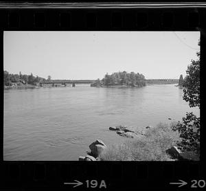 Merrimack River bridges