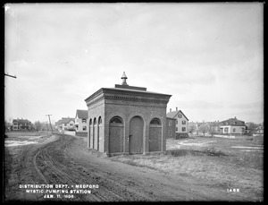 Distribution Department, Mystic Pumping Station, Pipe Chamber Gatehouse, end of Jerome Street, Medford, at bank of Mystic River, opposite Pumping Station, Medford, Mass., Jan. 11, 1898
