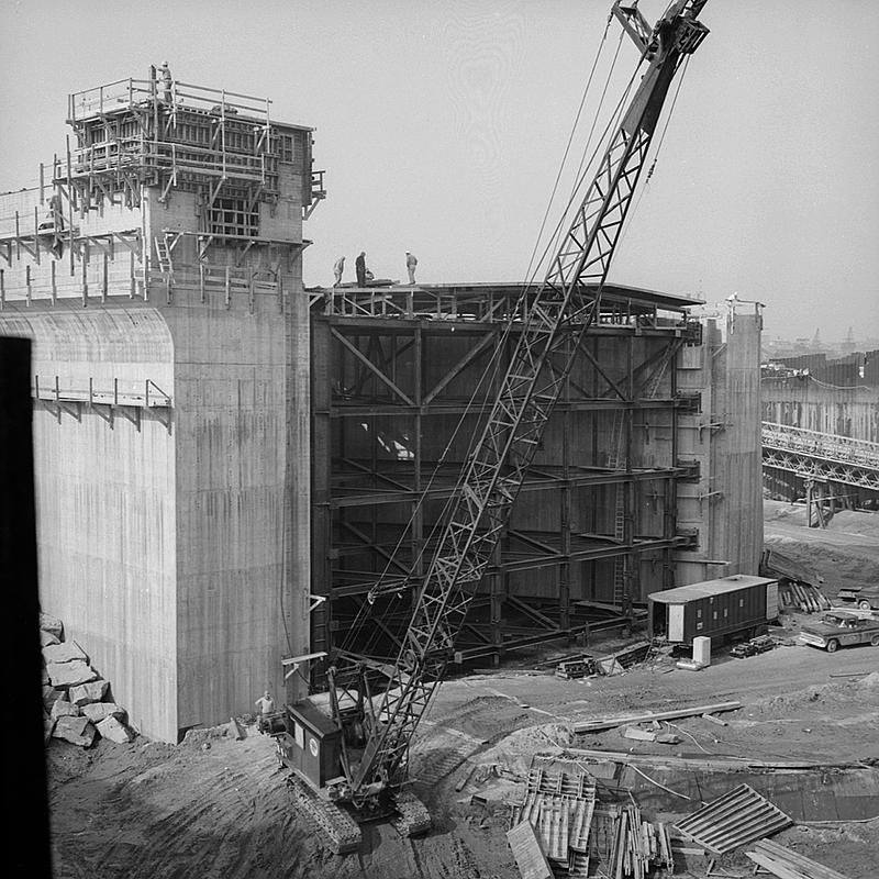 Hurricane Barrier construction, New Bedford