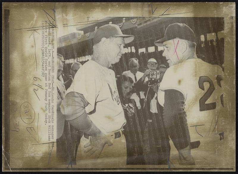 Managers Chat -- St. Louis Cardinals manager Red Schoendienst, left ...