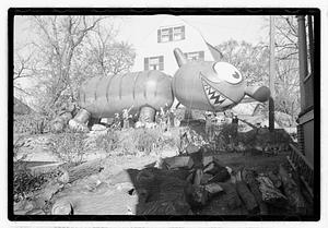 Giant cat character balloon
