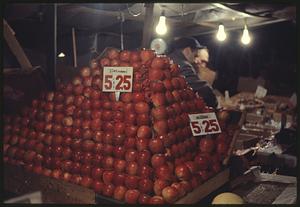 Display of apples for sale