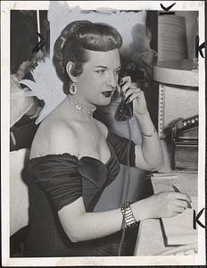 Ex-GI starts new job as lady receptionist