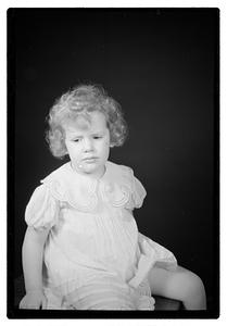Collier Mrs. & 2 children