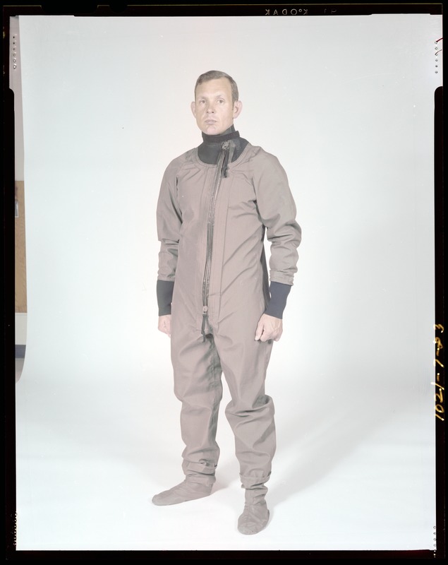 IPL, airmans cold weather clothing ensemble (experimental)