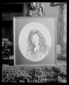 Shipton Court: portrait of girl