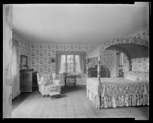 Hillingdon: interior/bedroom
