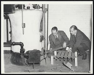 James De Wolfe (left) heating + Walter Wheeler WPB head