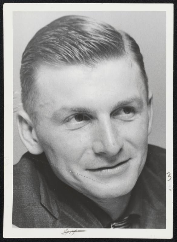 The 10th anniversary of Massachusetts squash players' subservience to Henry Salaun, the little man whose sceptre is an unerring racquet, was observed yesterday at Harvard's Hemenway Gymnasium. Opening the afternoon program, the 34-year-old Salaun, who ascended to state-wide power in 1951 (and has won three national titles, too) scurried about the court to defeat Henry Foster, 15-2, 10-15, 15-5, 15-9, for his 10th consecutive Middlesex Bowl championship.