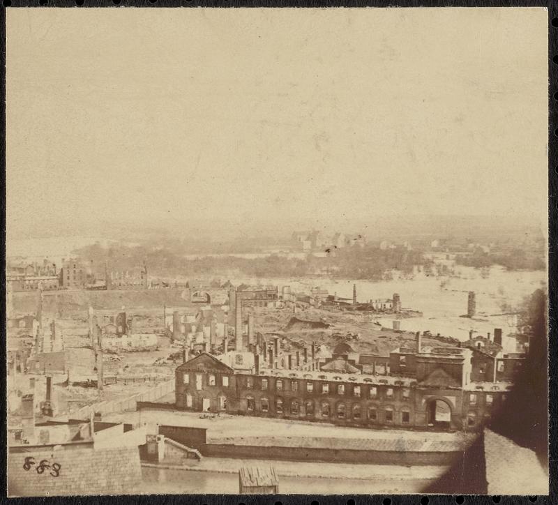 Panoramic view of Richmond in ruins