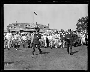 Police leading a group including Gene Sarazen and Francis Ouimet, Brae Burn Country Club