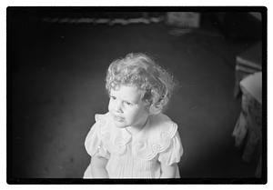 Collier Mrs. & 2 children