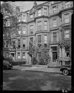 WRUL exterior, 133 Commonwealth Avenue