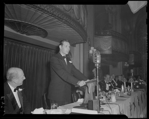 Mayor Maurice Tobin addressing the Advertising Club of Boston at the Hotel Statler