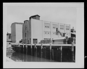 Quincy Market Cold Storage and Warehouse Co. building