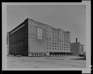 Quincy Market Cold Storage and Warehouse Co. building