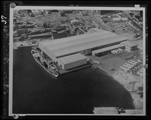 Quincy Market Cold Storage and Warehouse Co. building