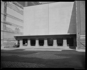 Quincy Market Cold Storage and Warehouse Co. building