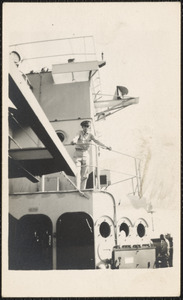 Unidentified image, probably taken from or aboard LST 795 while underway in Pacific