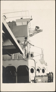 Unidentified image, probably taken from or aboard LST 795 while underway in Pacific