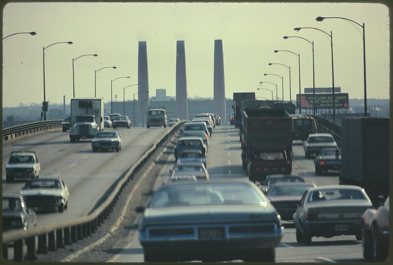 S.E. Expressway going south