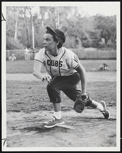 Champ fireball pitcher Natl League Mrs Evelyn Johnson