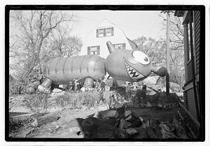 Giant cat character balloon