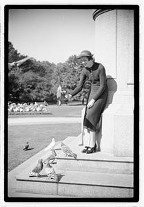 Models posing, Boston Common