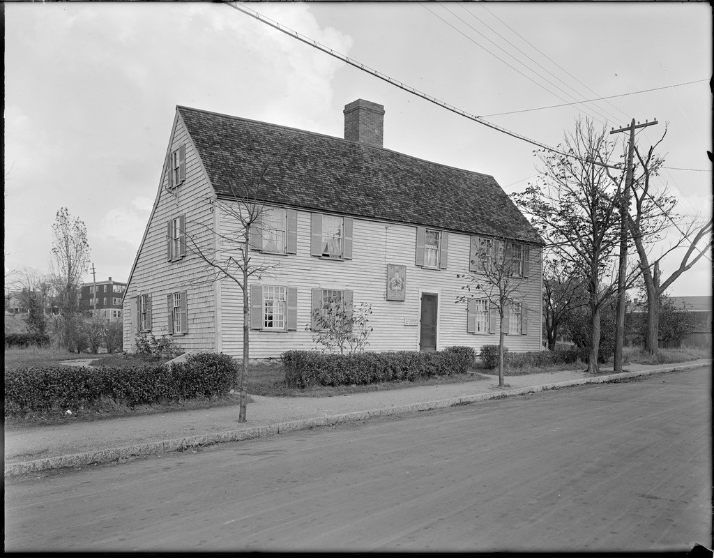 Front view Deane Winthrop House, Winthrop, Mass. Digital Commonwealth