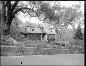 Nathan Babcock House, 362 Adams Street, Milton