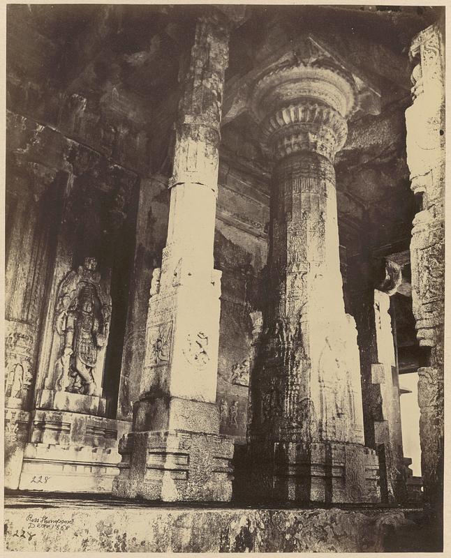 Columns, Chaturmukha Basadi, Karkala, India