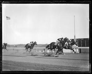 Narragansett races